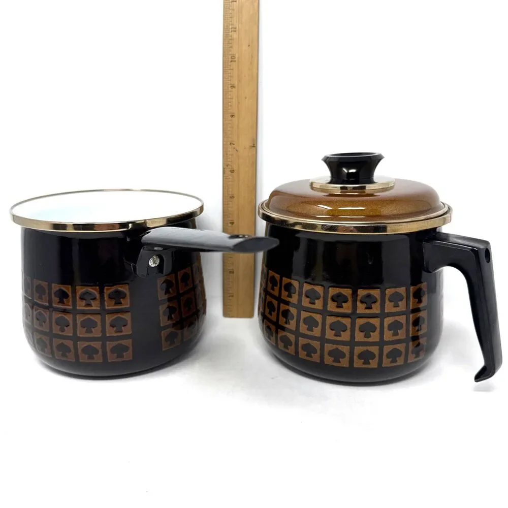 VTG West Bend Le Provencal Enamelware 2 Sauce Pans 2 Qt 1 Lid Brown Mushroom